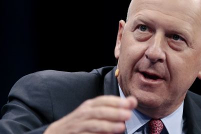 goldmans-david-solomon-says-our-strategy-is-working-even-as-stock-lags-peers-scaled.jpg