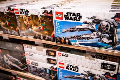 lego-sales-jump-17-in-first-half-of-2022-boosted-by-star-wars-and-harry-potter-sets.jpg