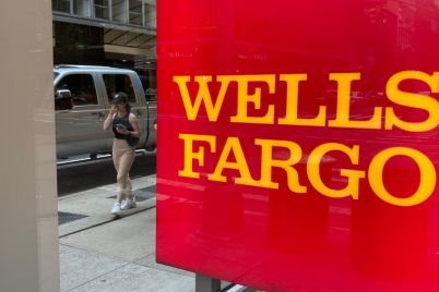 wells-fargo-reverses-plan-to-end-personal-credit-lines-after-customer-backlash-scaled.jpg