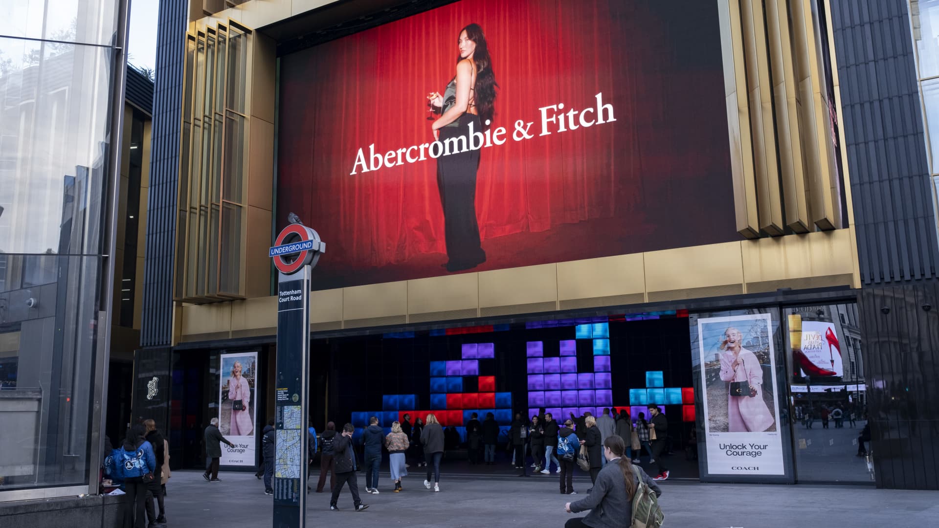 Abercrombie Shares Jump: 13% Surge Signals Underlying Strength Despite Headwinds featured image