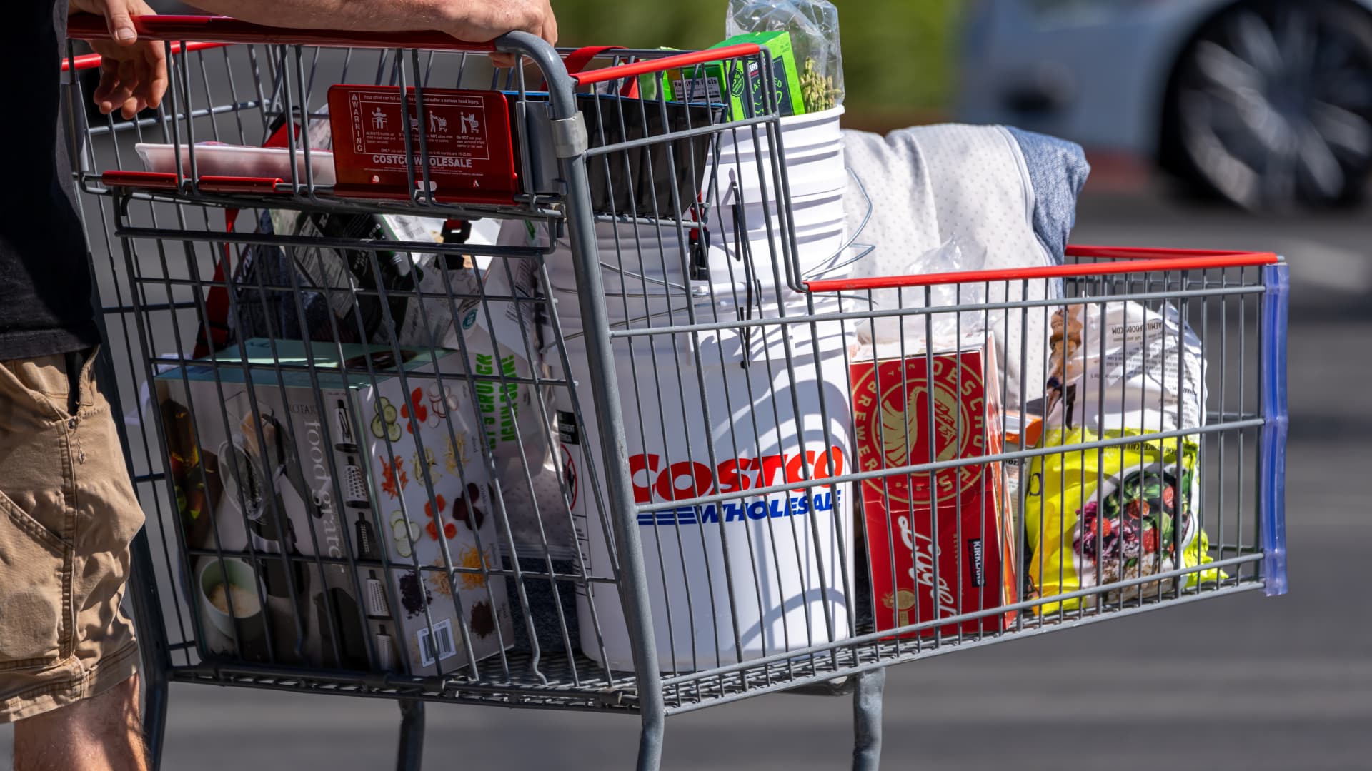 Costco's Value Proposition Shines: A Bullish Outlook? featured image