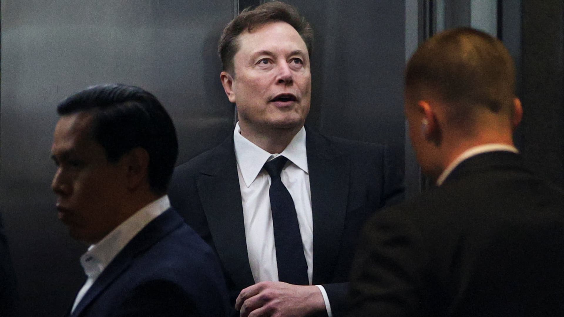 Elon Musk OpenAI Lawsuit: AI Governance and Innovations New Battlefield