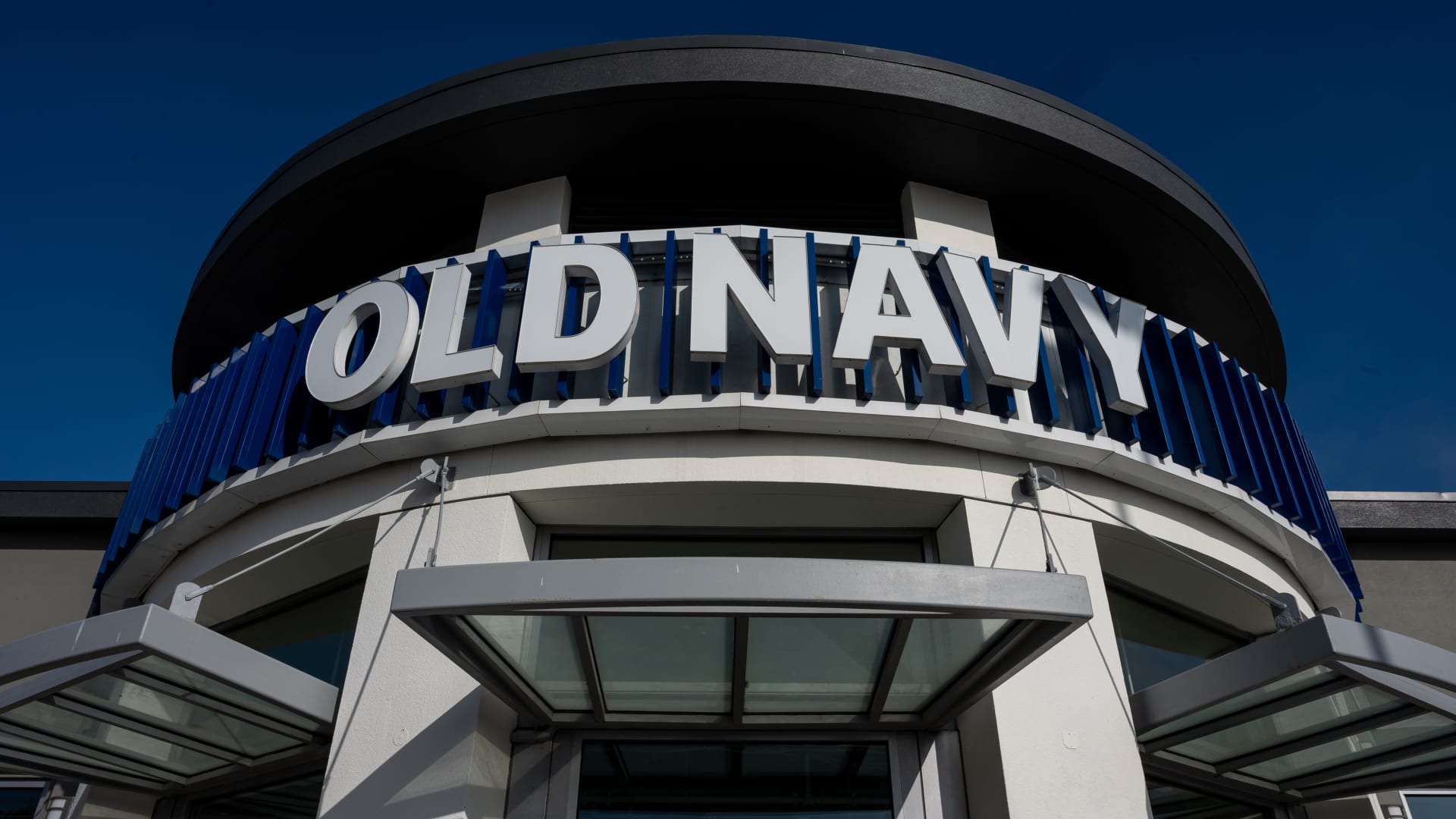 Gap Sales Guidance Warning: Old Navy Underperforms Dramatically featured image