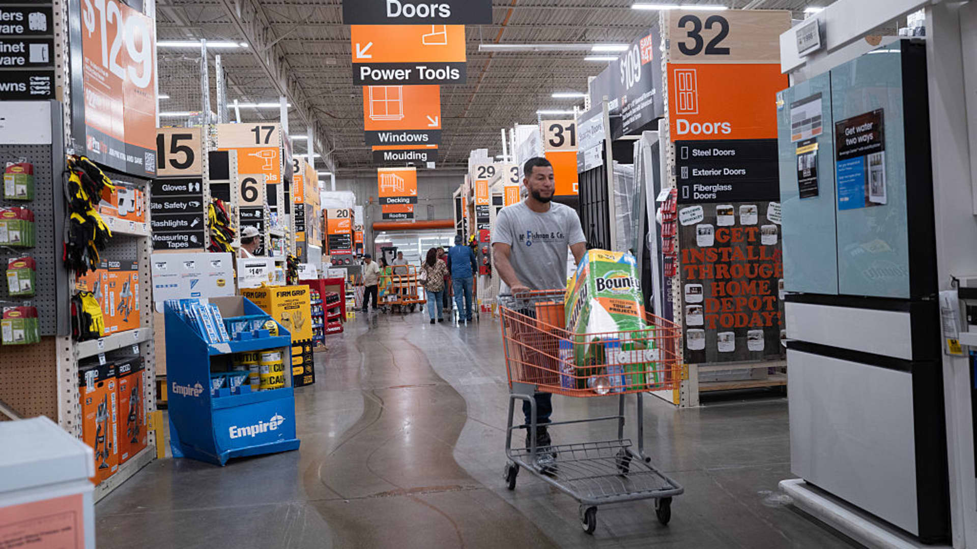 Home Depot's Alpha Play: Weathering the Housing Market Storm featured image