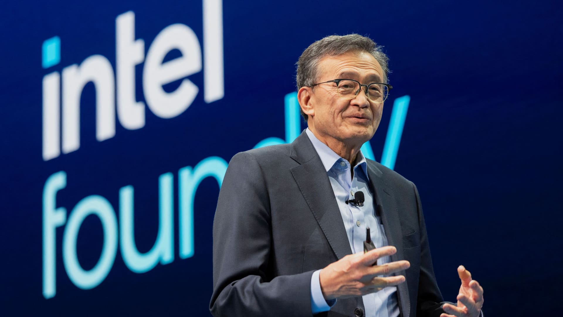 Intel Foundry Momentum: A Breakthrough in US Chip Production