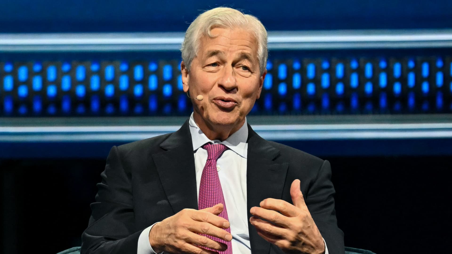 JPMorgan Acquisition: Jamie Dimon Eyes $20 Billion Deal, Redefining Bank Growth featured image