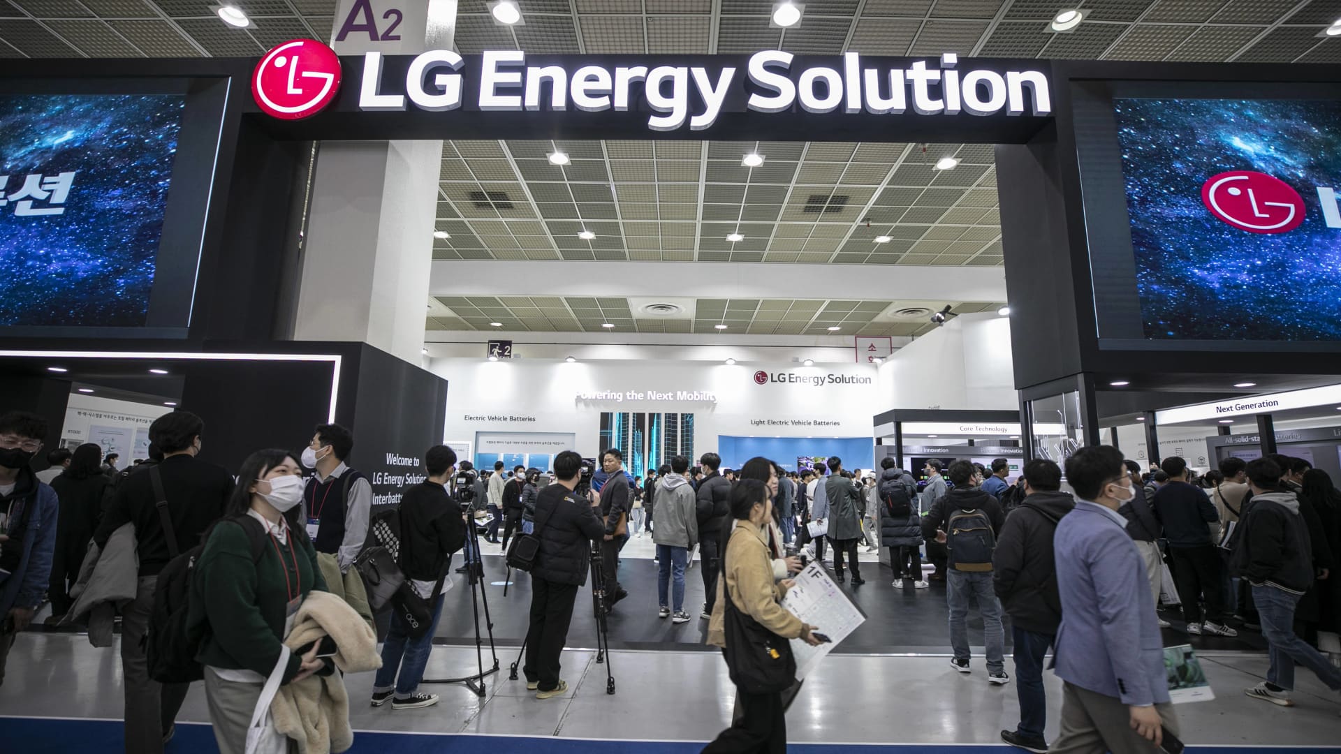 LG Energy Solution Battery Storage: $1.6 Billion Deal Signals US Energy Shift