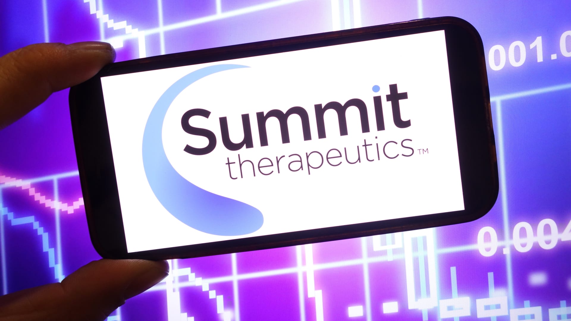 Lung Cancer Drug Success: Ivonescimab Cuts Death Risk by 34% featured image