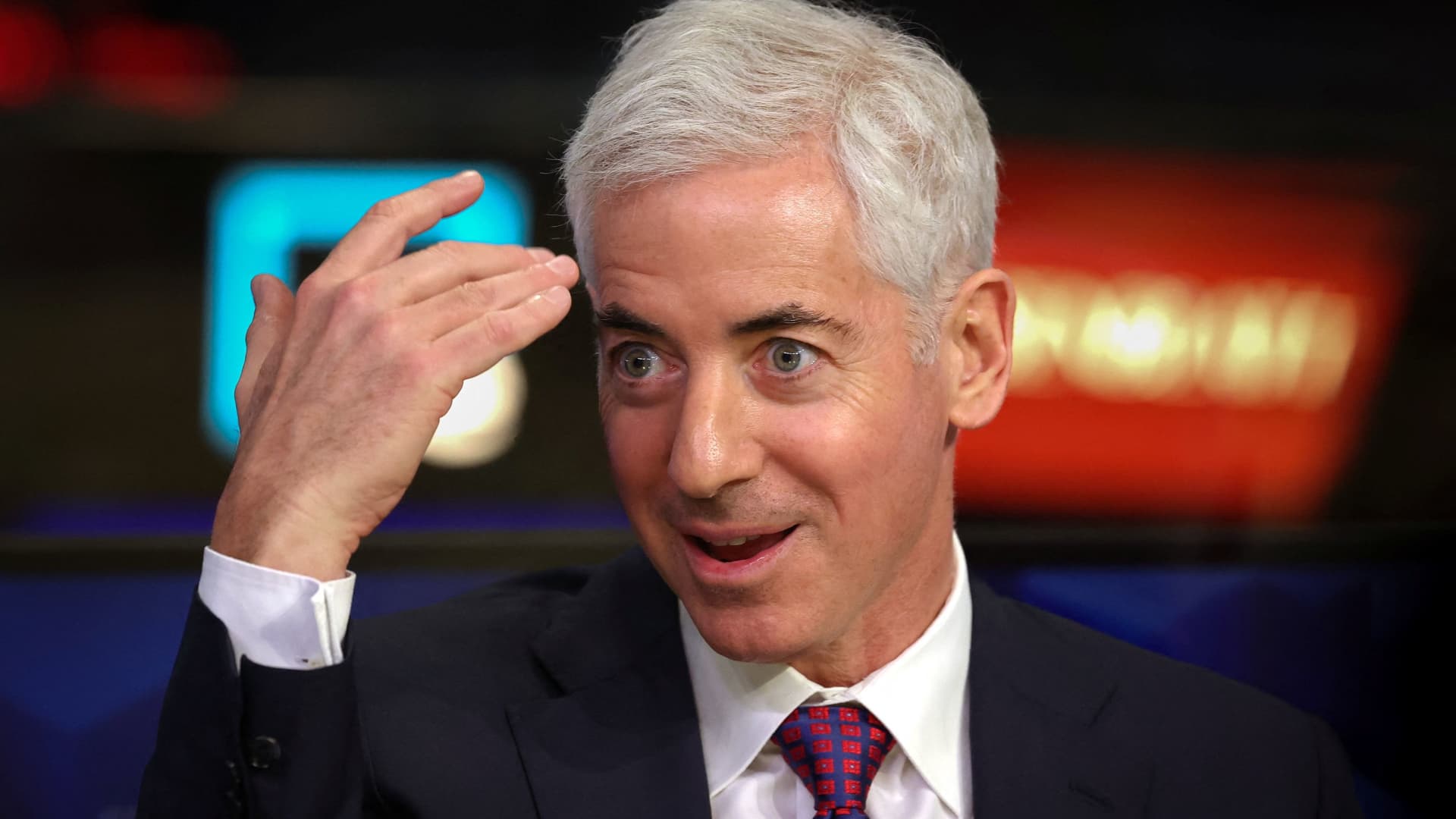 Microsoft Growth: Bill Ackman Bets Big on AI and Cloud Amidst Sell-Off featured image