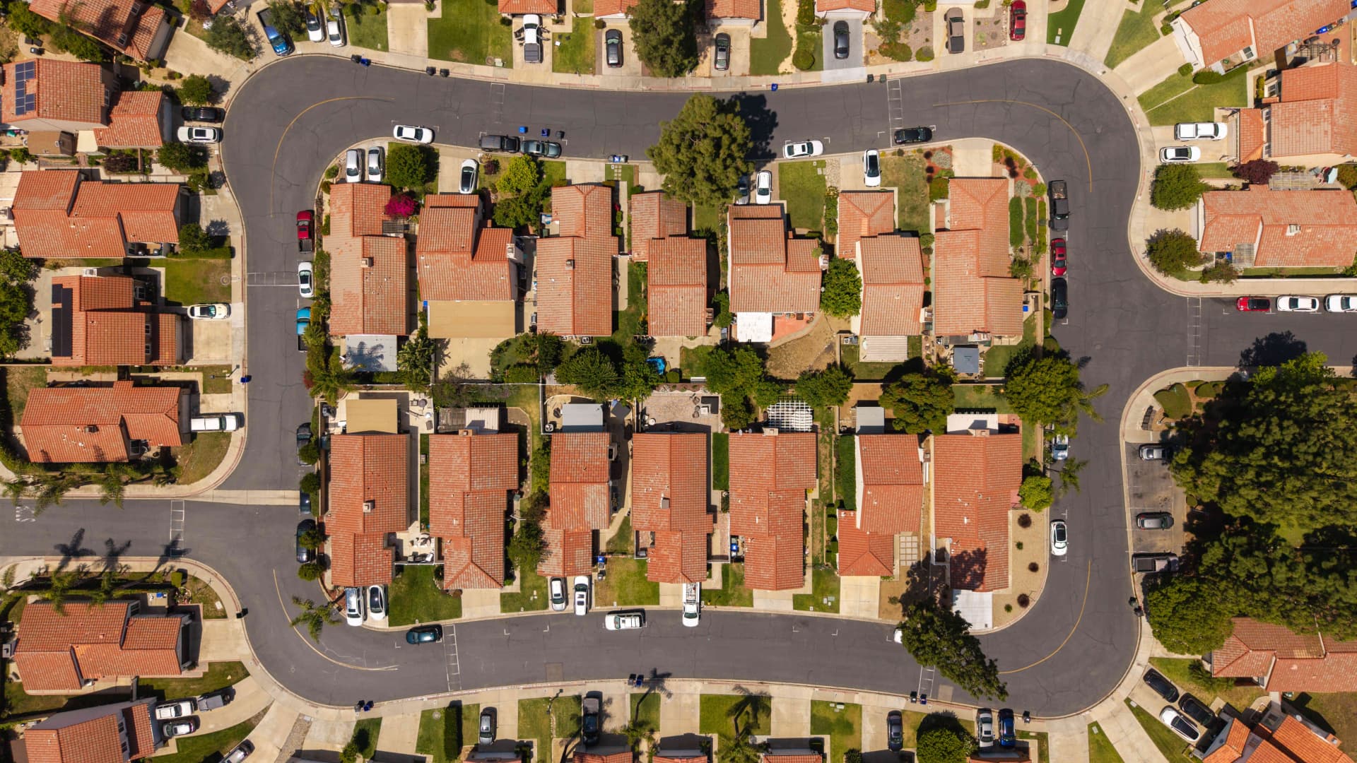 Mortgage Rates Surge: A Warning for Housing Affordability