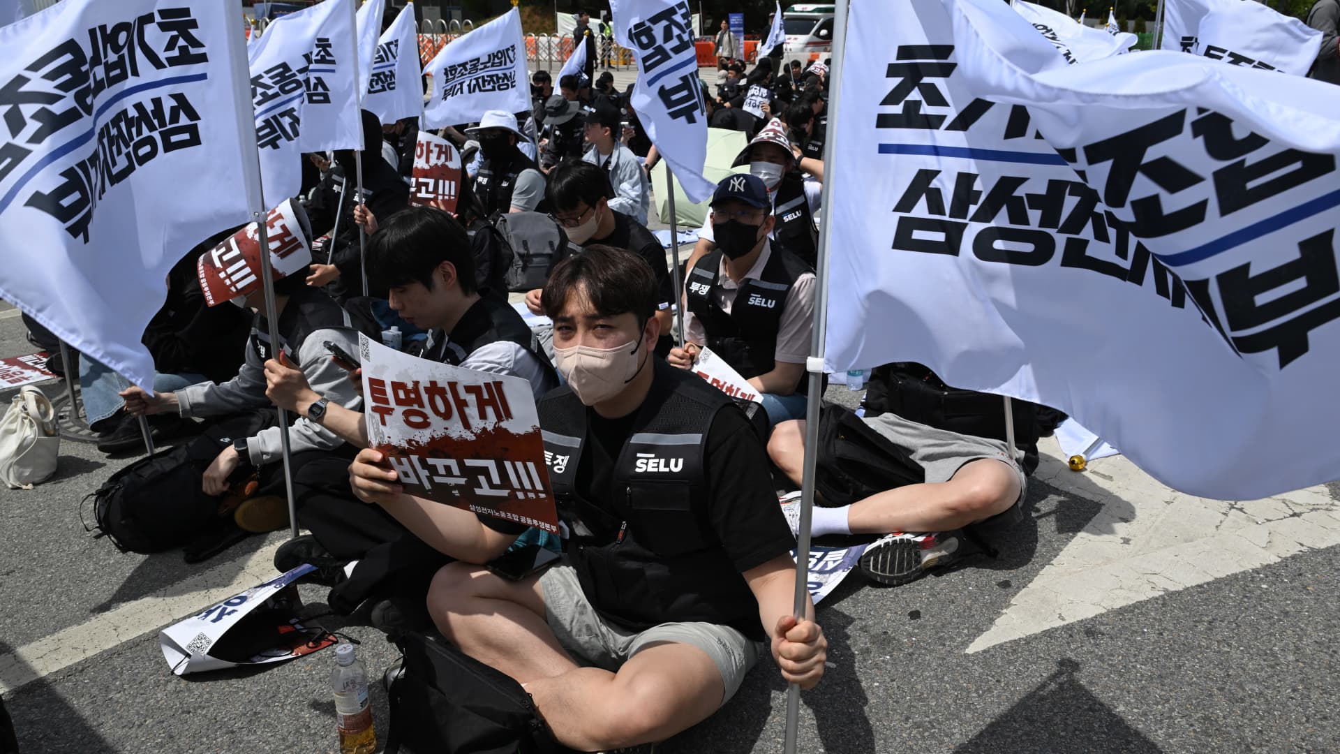 Samsung Electronics Strike Averted: Innovation & Market Stability Reaffirmed