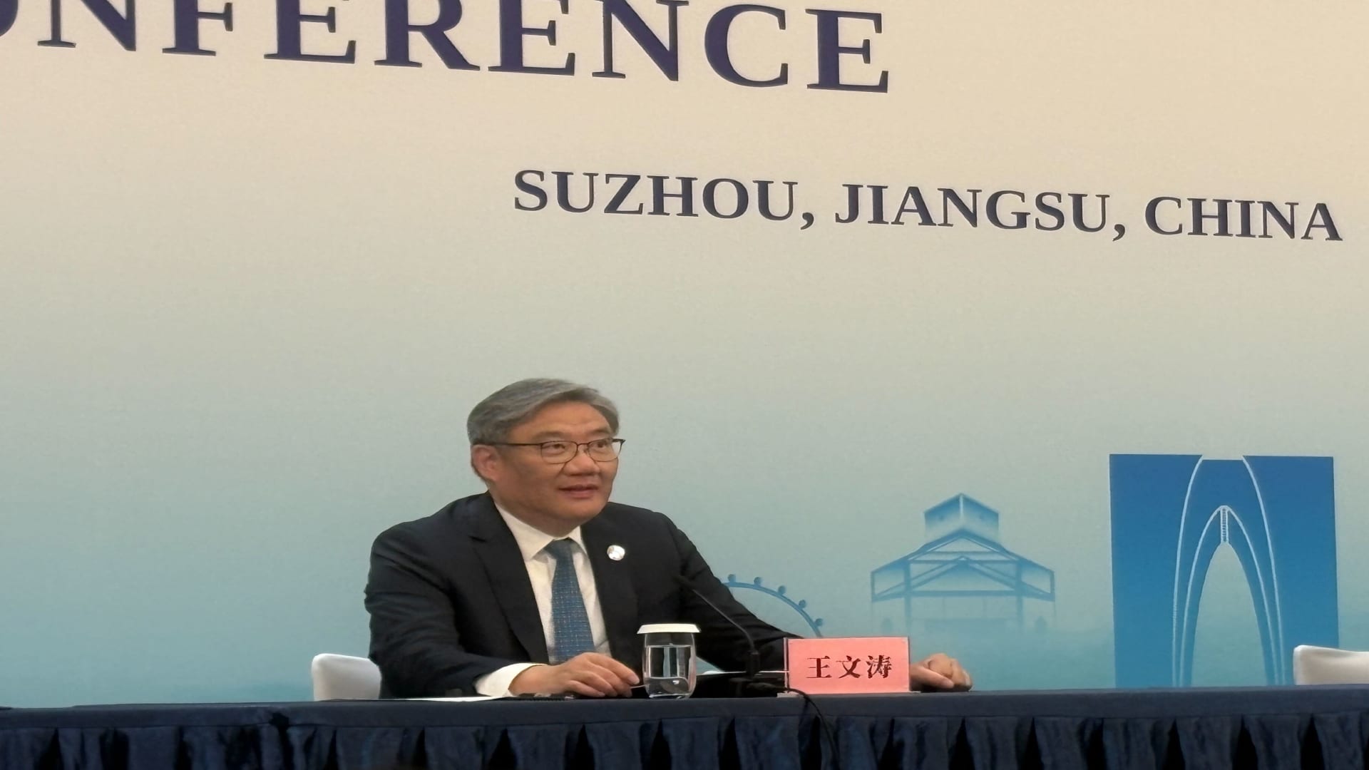 US-China Trade Standoff: Three Persistent Obstacles Emerge from APEC