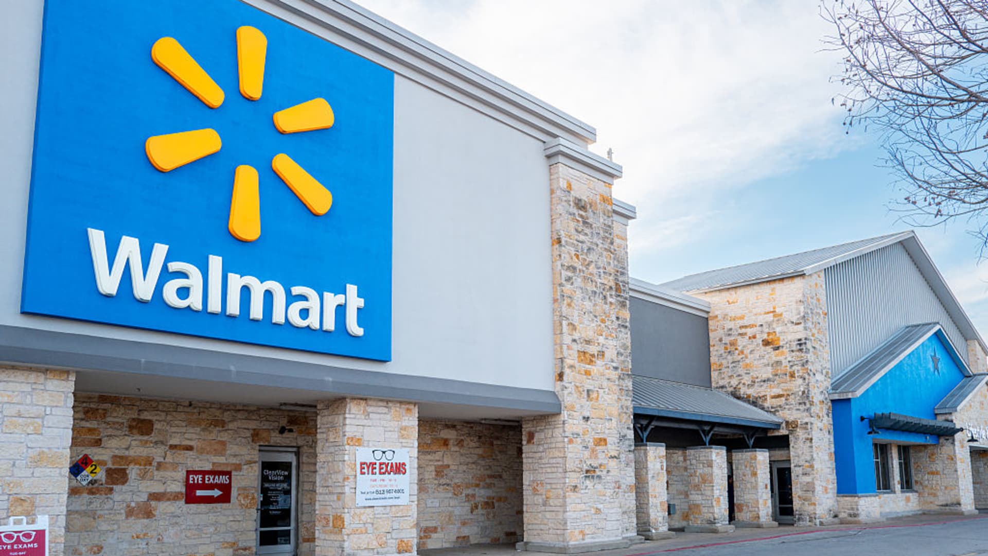 Walmart Executives Depart: A Strategic Reshuffle Under CEO John Furner featured image