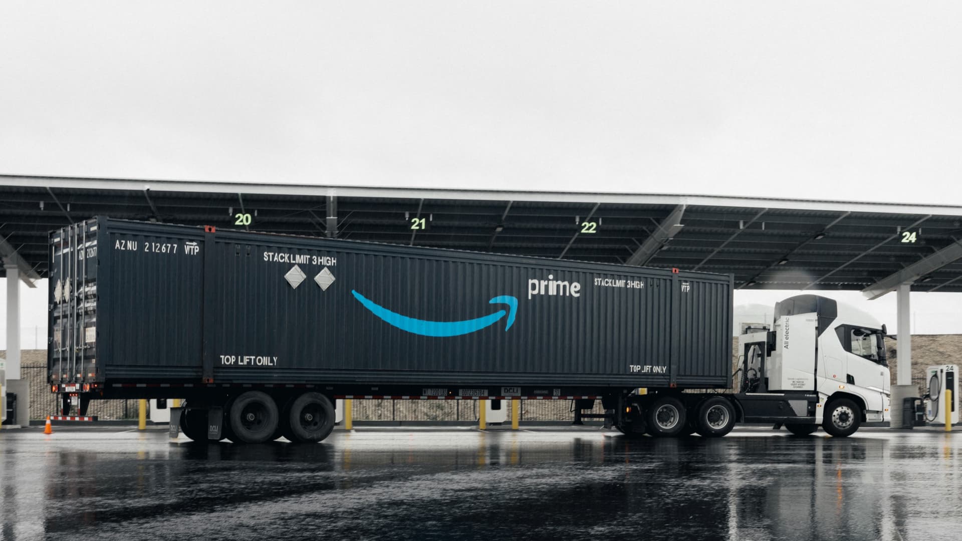 Autonomous Freight Trucking Innovator Einride's Nasdaq Debut Signals Shifting Market Dynamics featured image