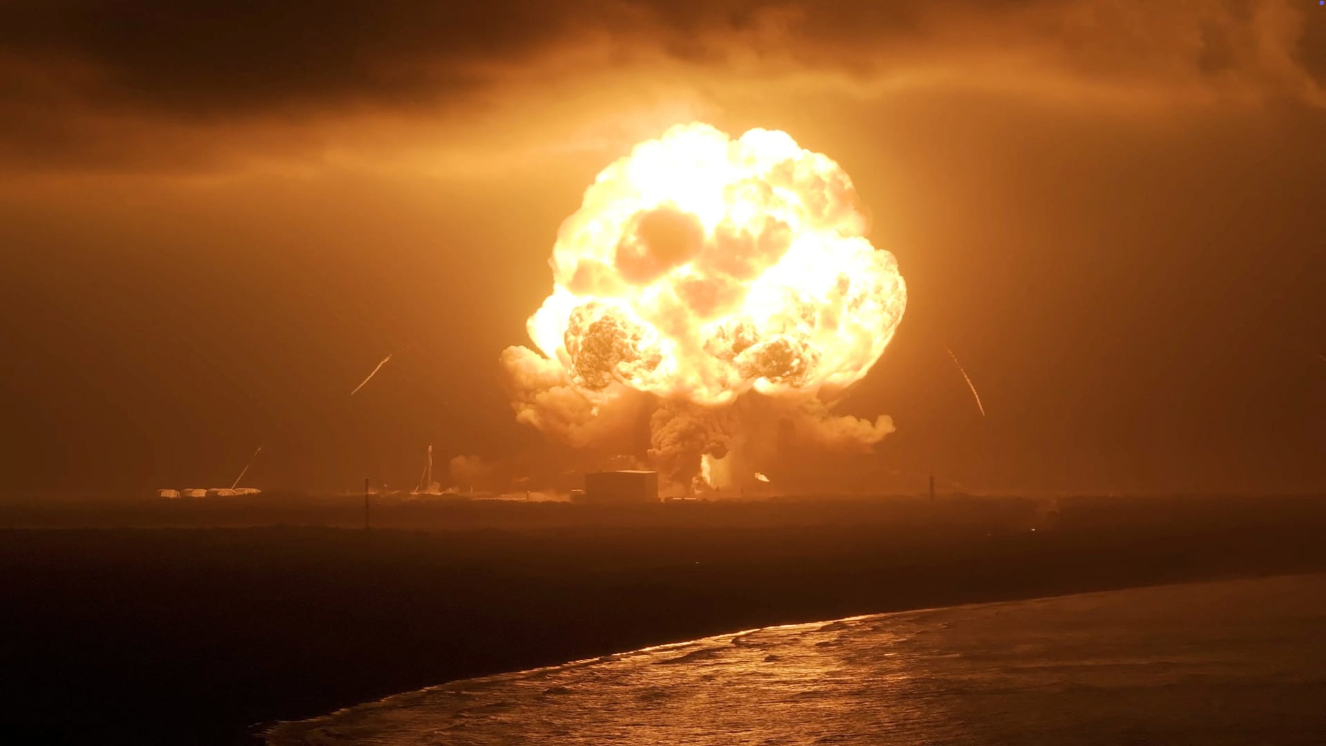 Blue Origin Rocket Explosion: 3-Year Launchpad Recovery Risks Artemis Timeline