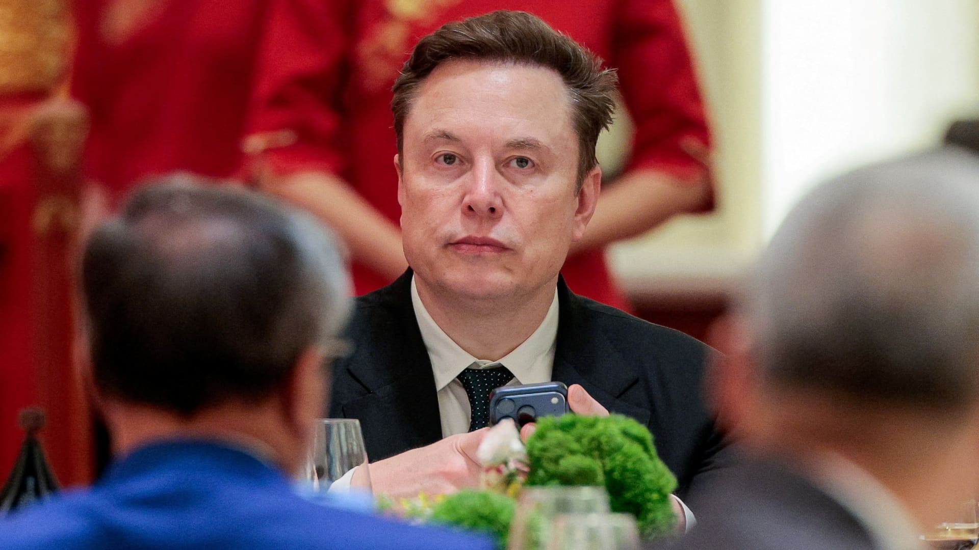 Elon Musks Companies Face Escalating Middle East Risk