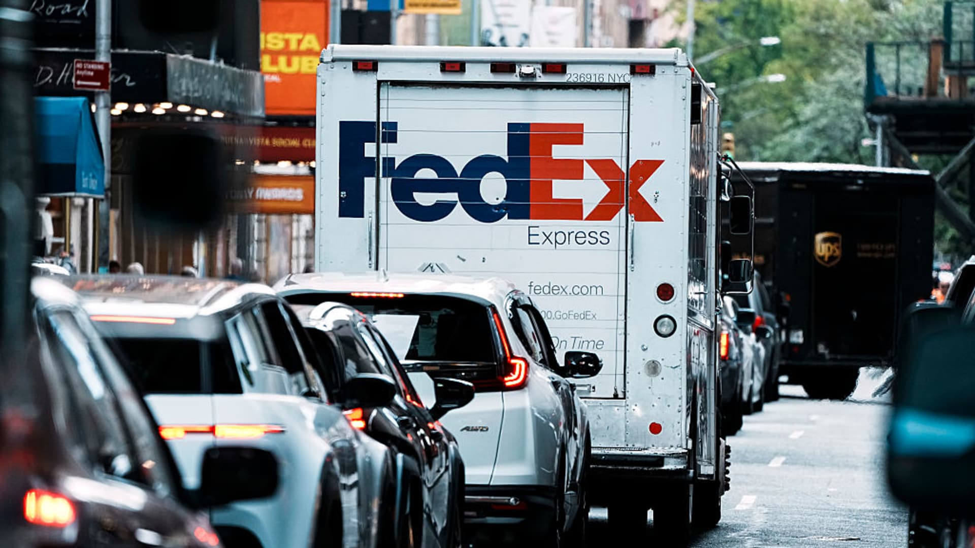 FedEx Freight Breakthrough: Navigating AI & Market Shifts