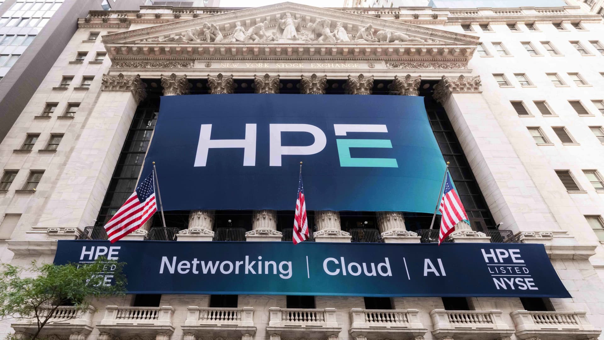HPE Earnings Surge 25%: Unpacking AI Infrastructures Breakthrough Growth
