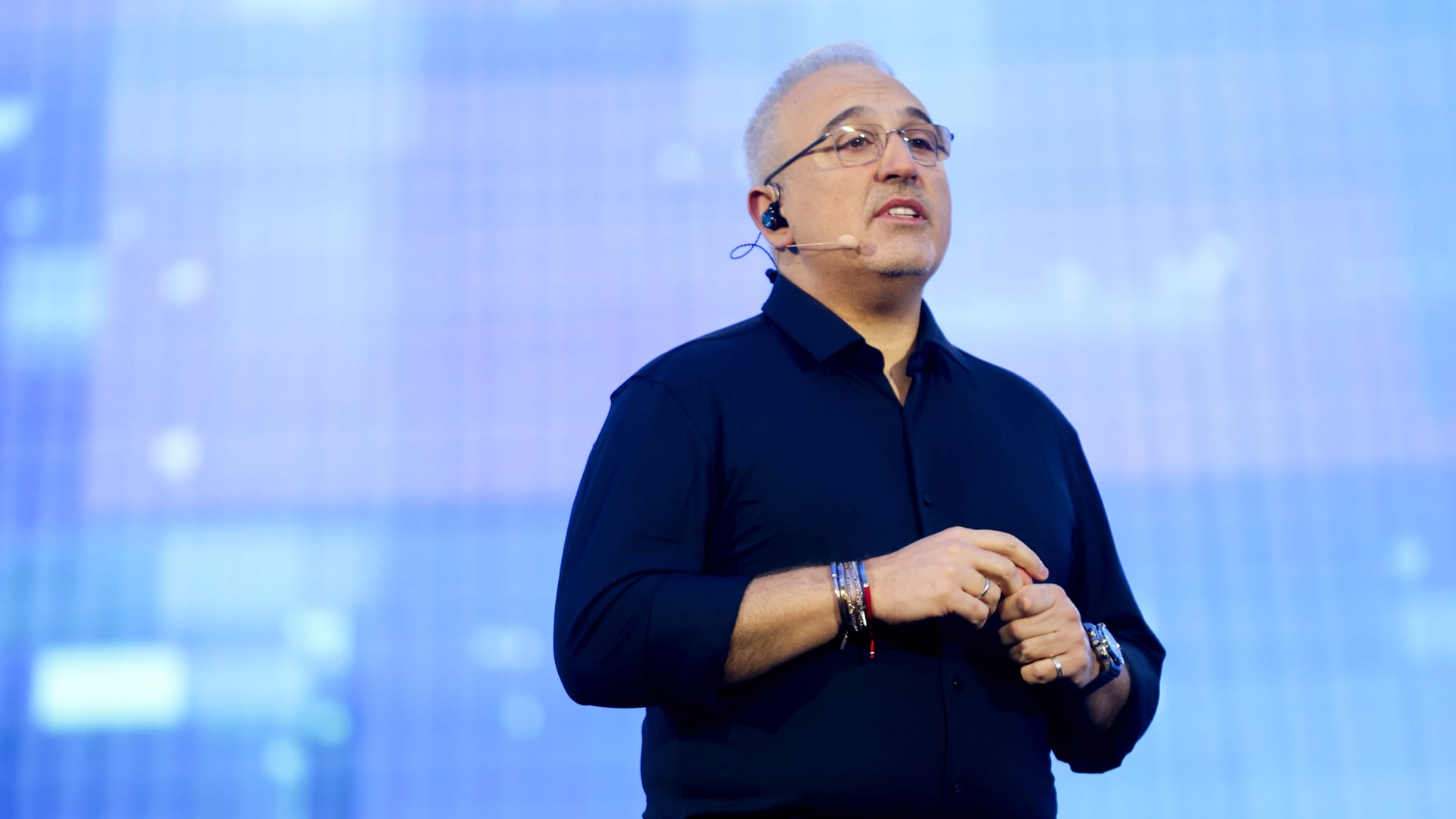 HPE Surges: Unpacking the 42% Profit Outlook Breakthrough