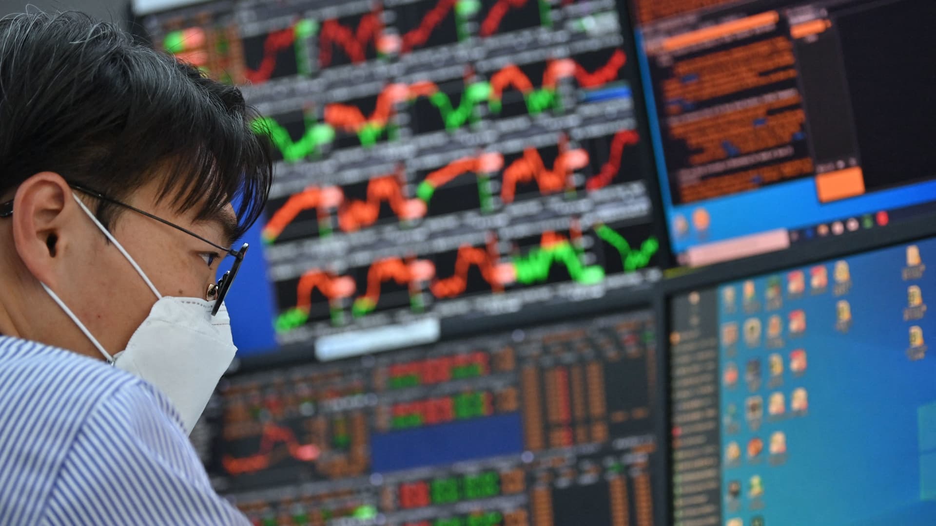 Korean Stocks: A $62 Billion Outflow Amidst Record Rally featured image