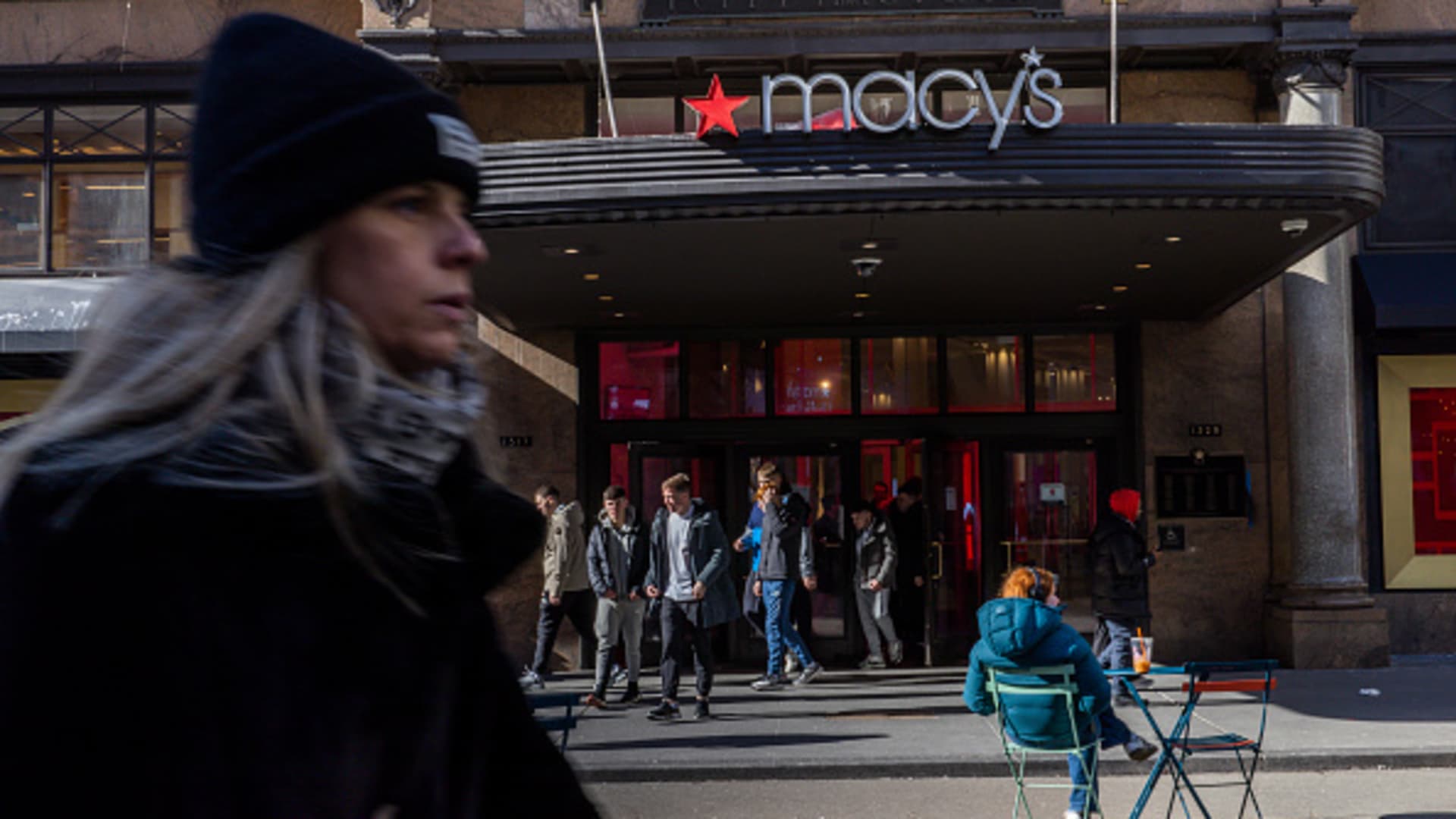 Macy's Growth: A Resilient Turnaround Strategy Takes Hold featured image