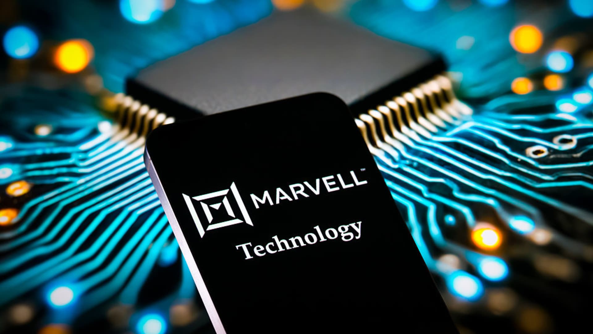 Marvell Technologys S&P 500 Ascension: A Breakthrough for AI Infrastructure
