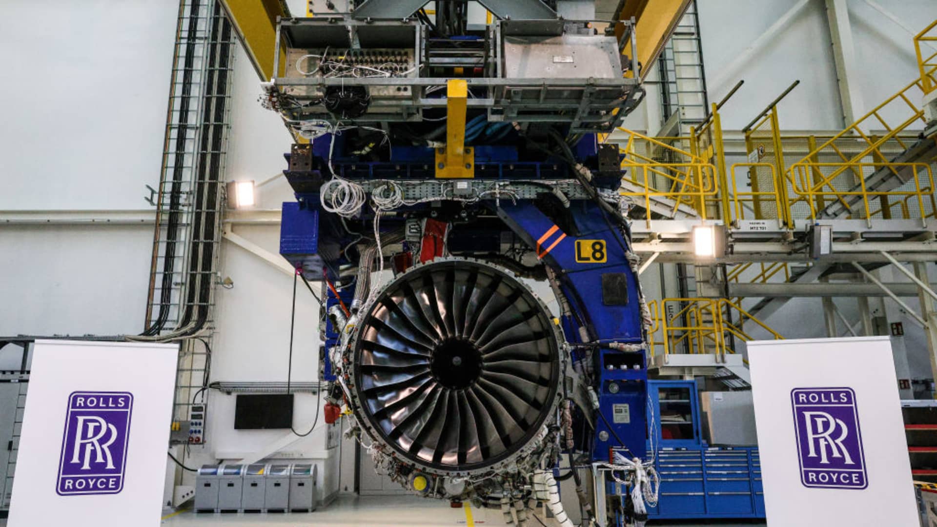 New Engines: Airlines Grapple with Unforeseen Costs and Reliability Warning