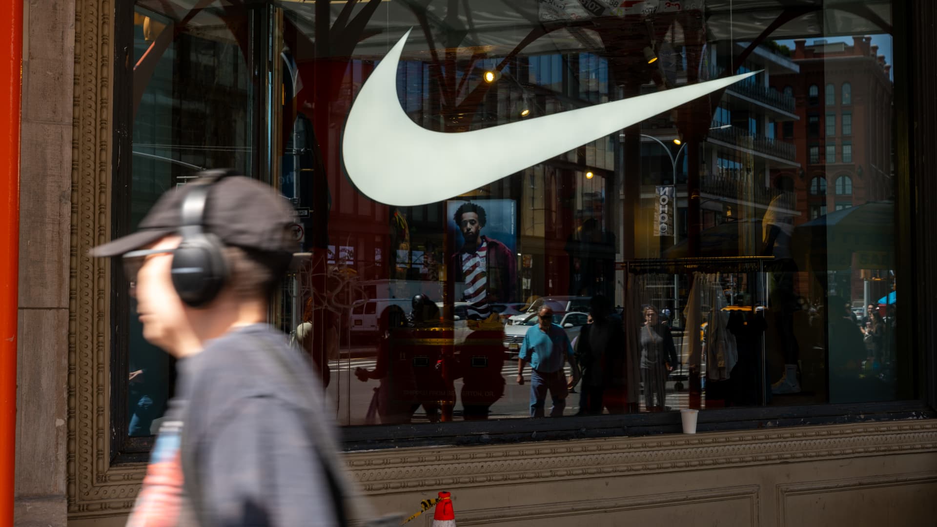 Nike Earnings: Strategic Rebound Efforts Under Scrutiny in Fiscal Q4
