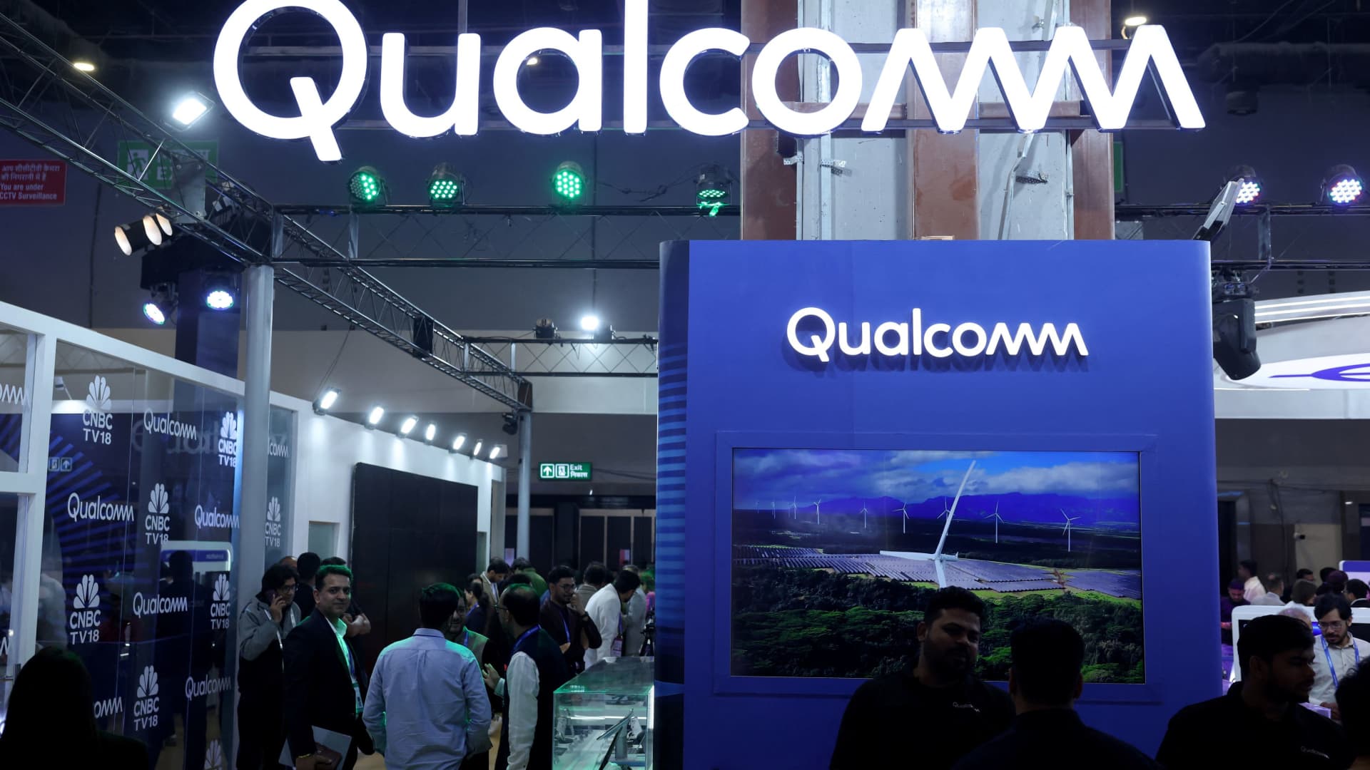 Qualcomm AI Acquisition: Breakthrough Software Stack Boosts Data Center Ambitions featured image