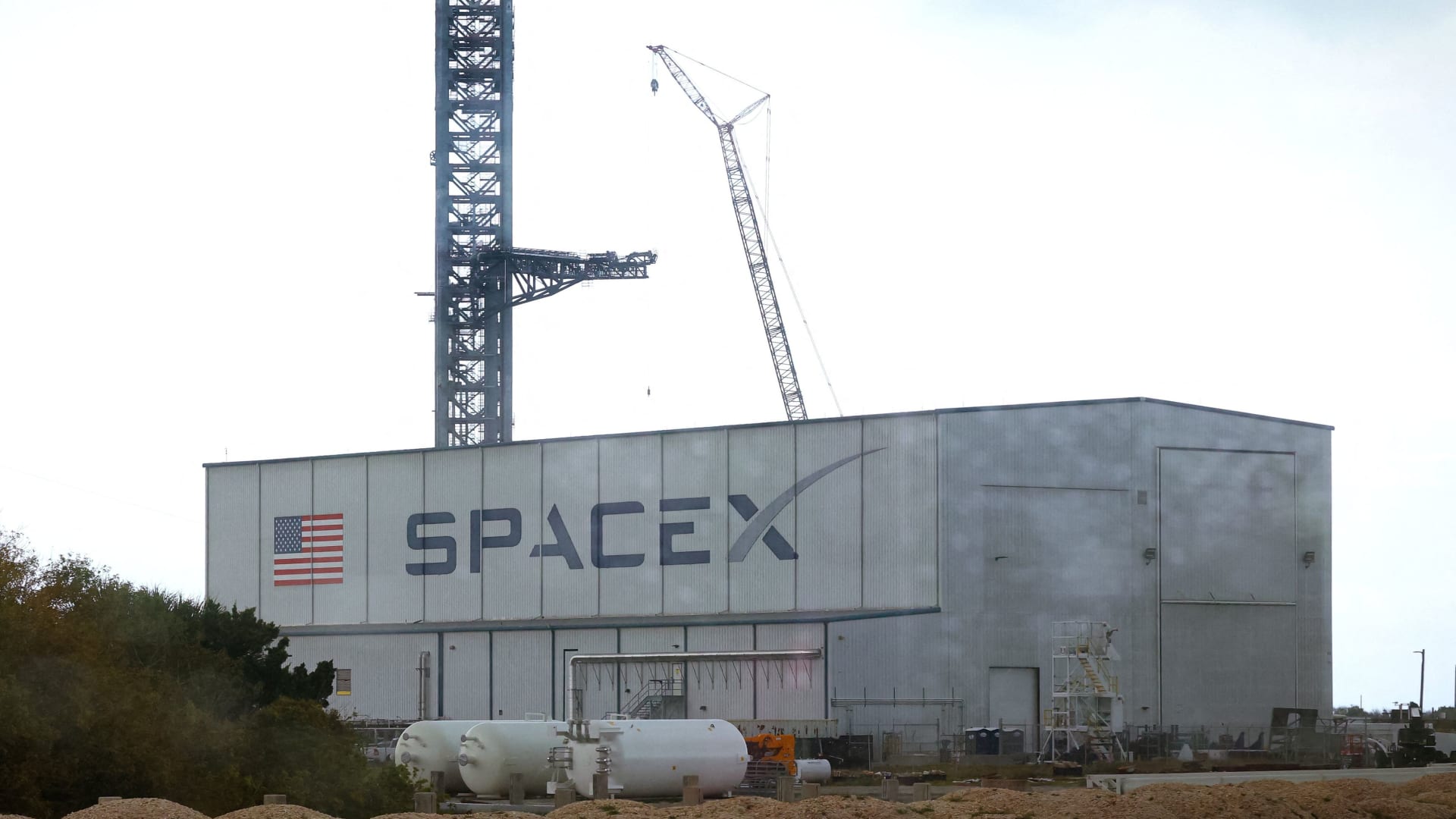 SpaceX IPO: Innovation in Direct Share Programs Amidst Record Valuation