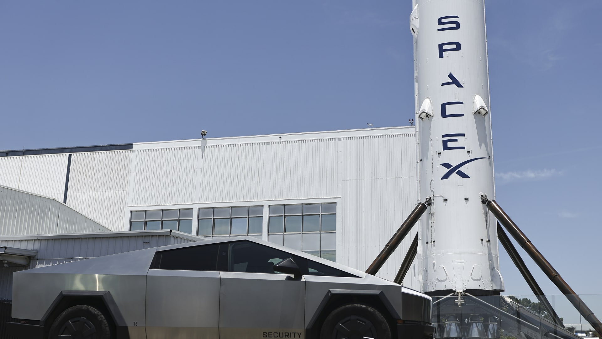 SpaceX IPO Risk: Speculator Frenzy Threatens Long-Term Value