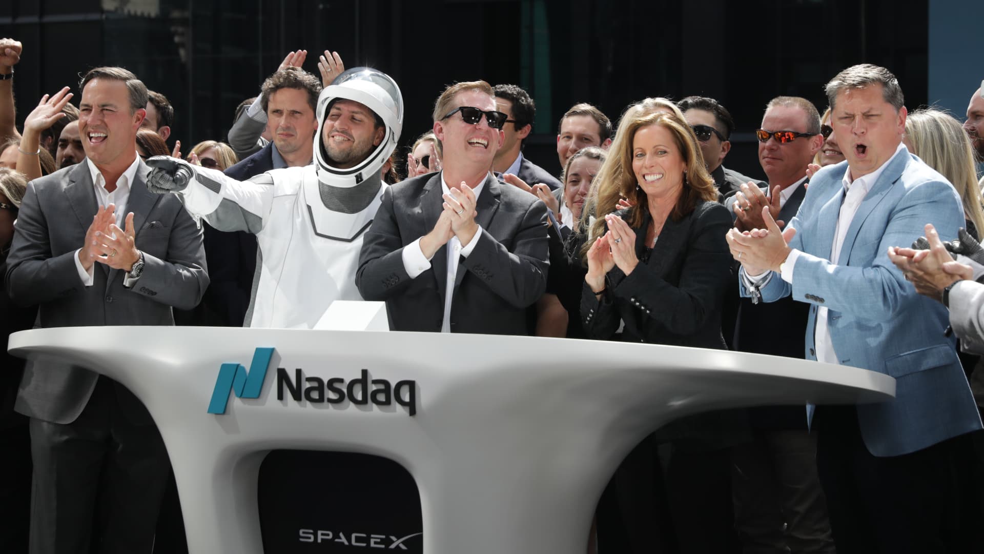 SpaceX Stock Trade: $10 Billion Volatility Surge in First Week