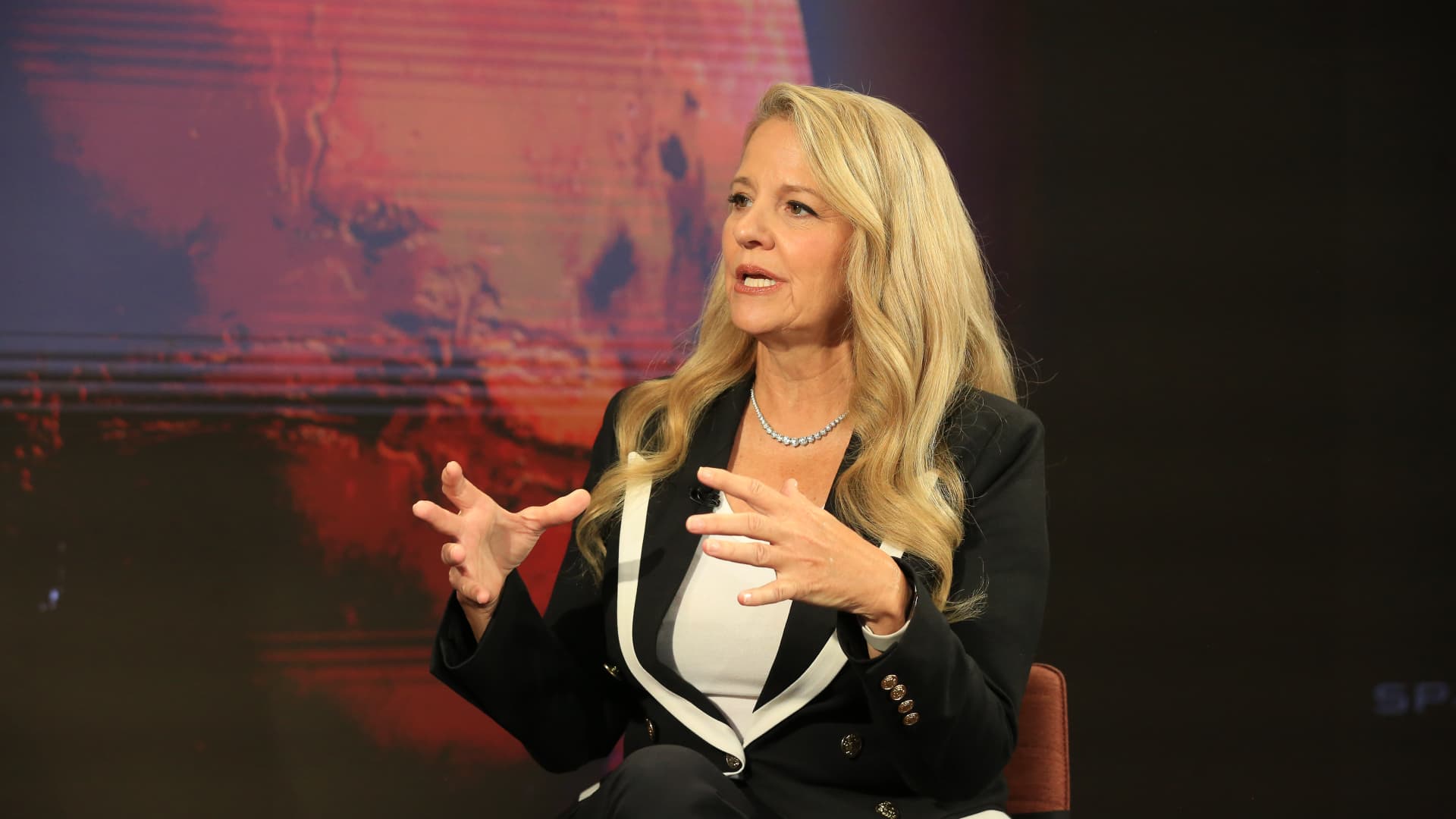 SpaceX Tesla Tie-Up: Innovation, Synergies, and Market Disruption