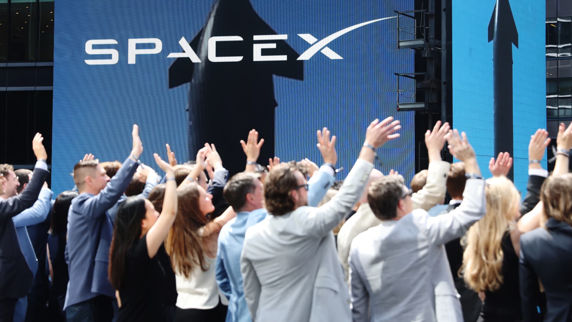 SpaceXs Trillion-Dollar Ambition: Innovation Ignites Post-IPO Momentum