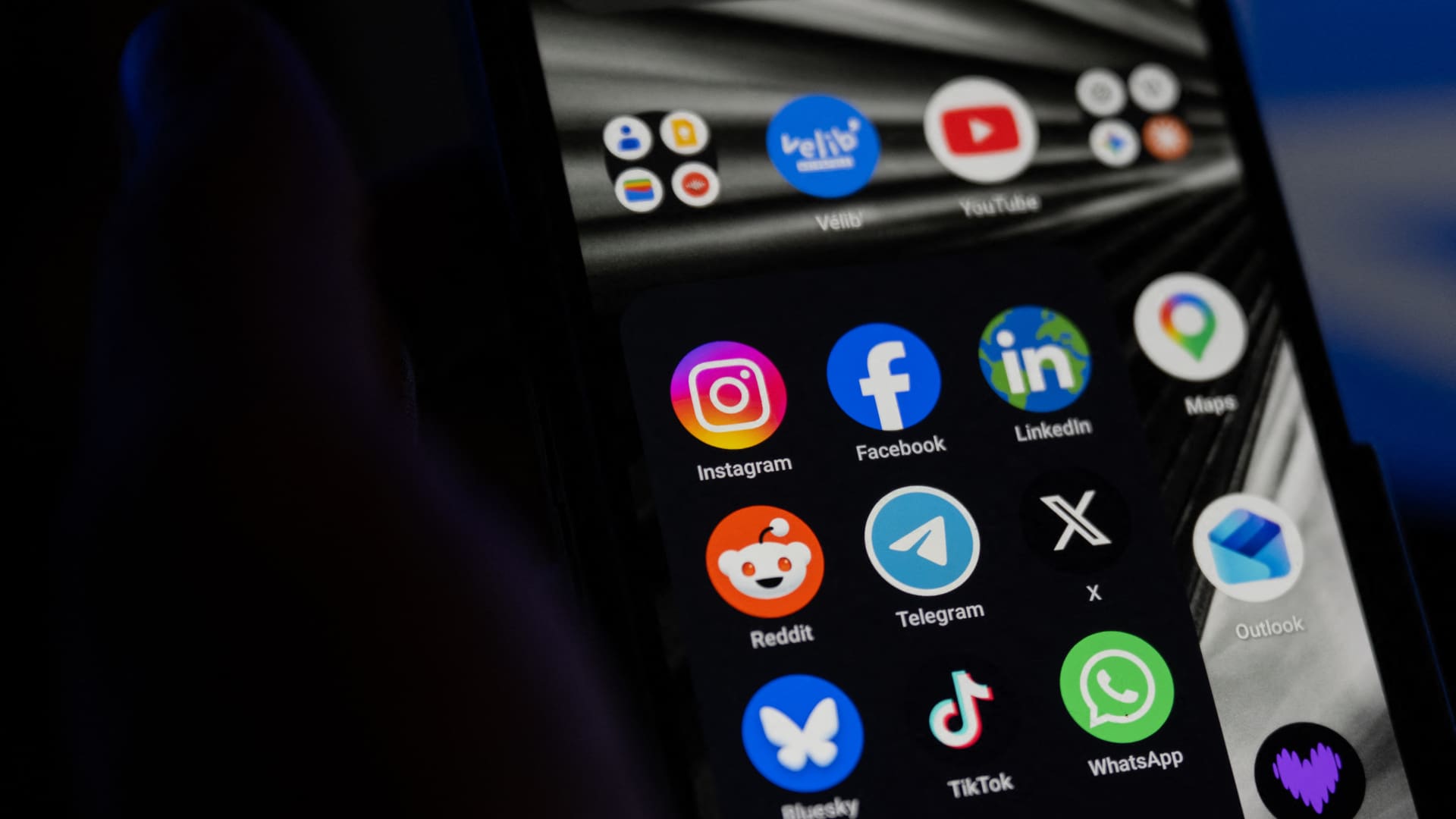 Teen Social Media Bans: Risking Big Tech’s Dominance and Stifling Innovation