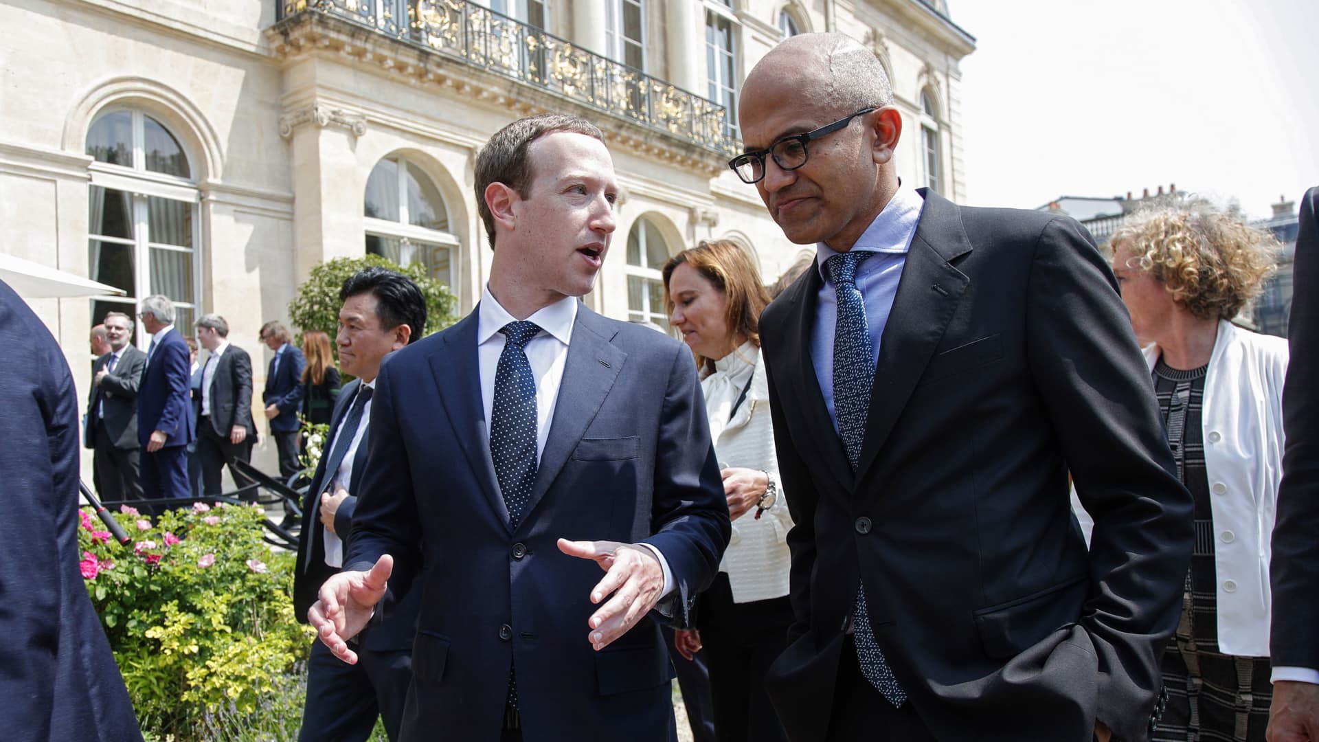 AI Capex Skepticism Fuels Big Tech Sell-Off: Amazon, Meta, Microsoft Under Investor Microscope featured image