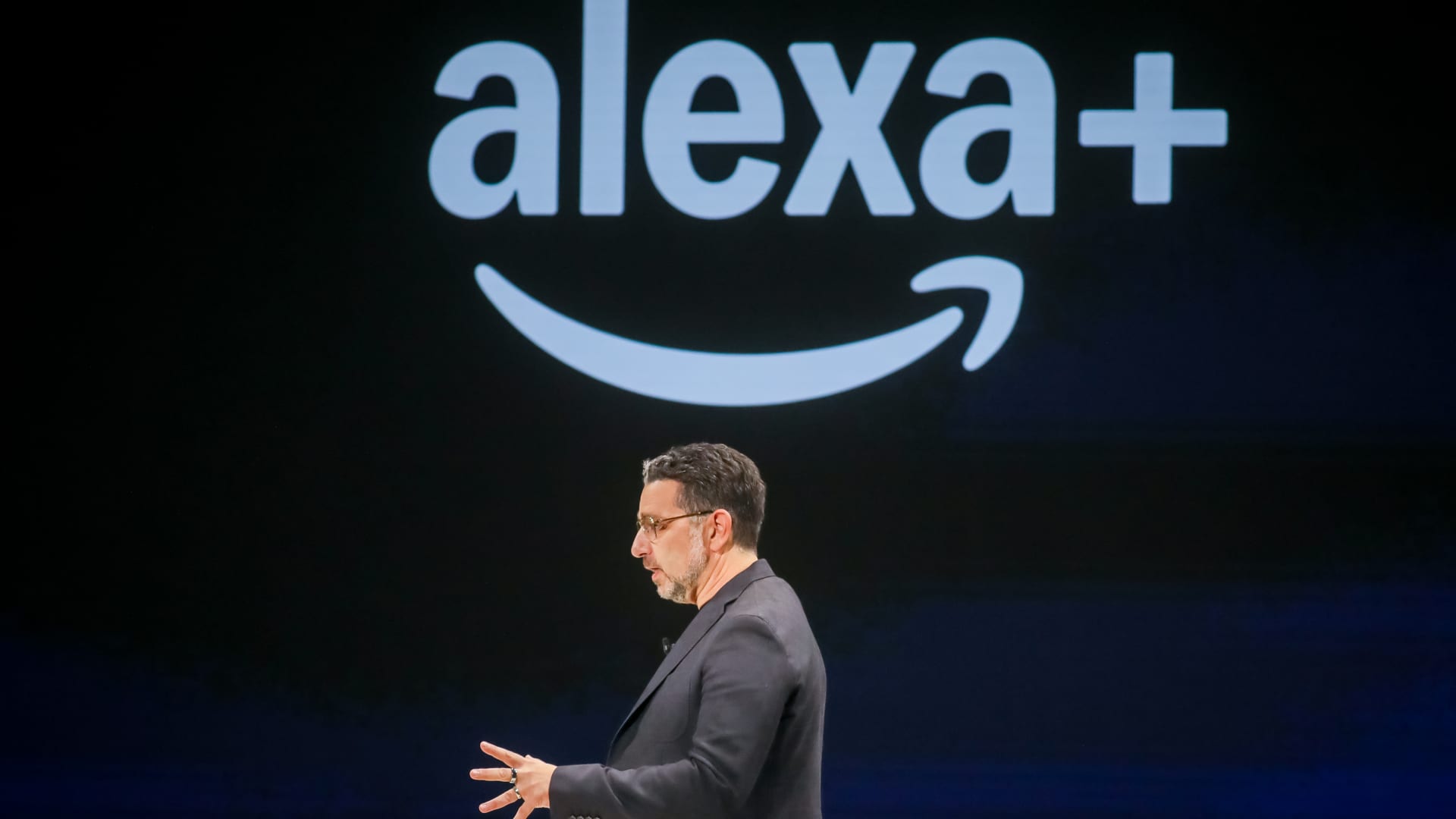Amazon AI Chips: A Strategic Innovation for Device Dominance featured image