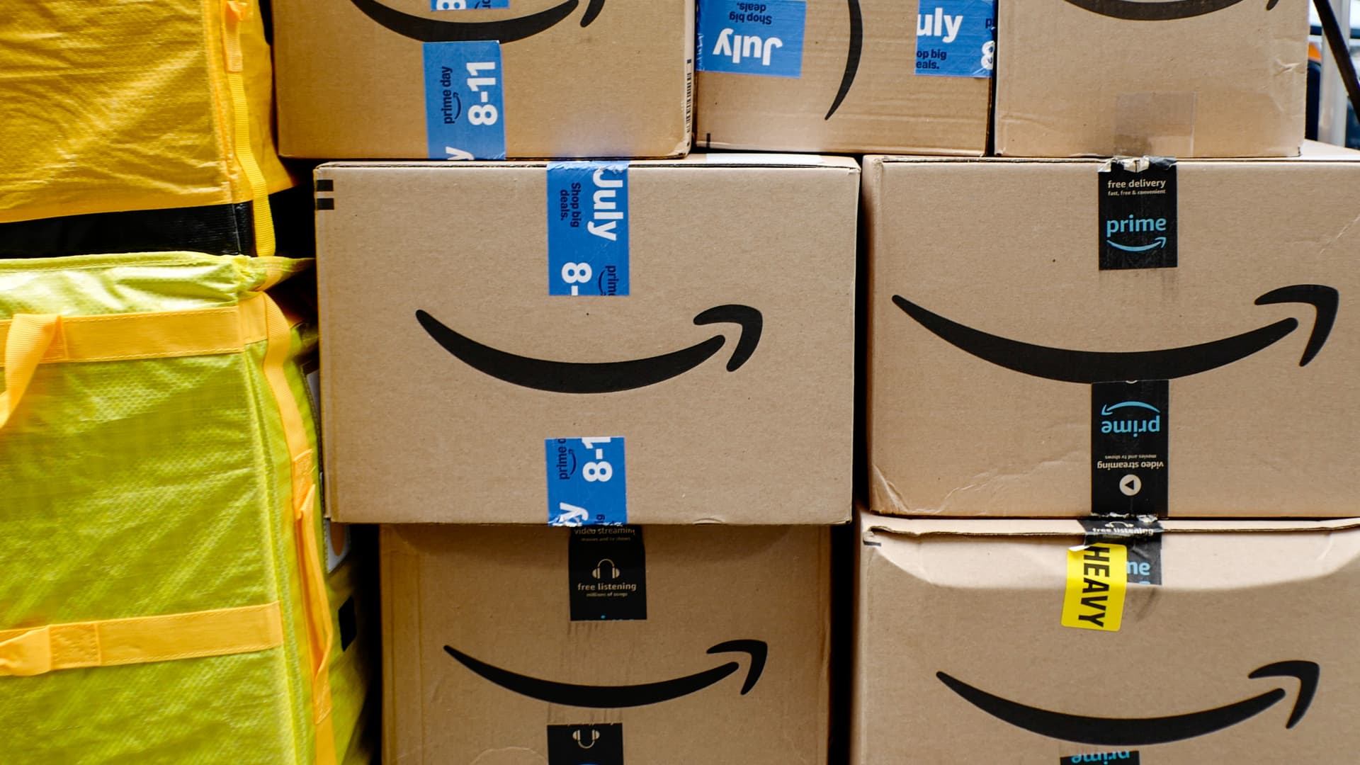 Amazon AI Investment: Bullish Q2 Signals Alpha Potential featured image
