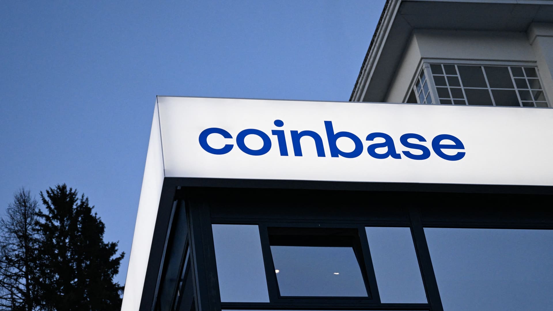 Coinbase Trading Results: Q2 Volume Volatility Signals Market Shift