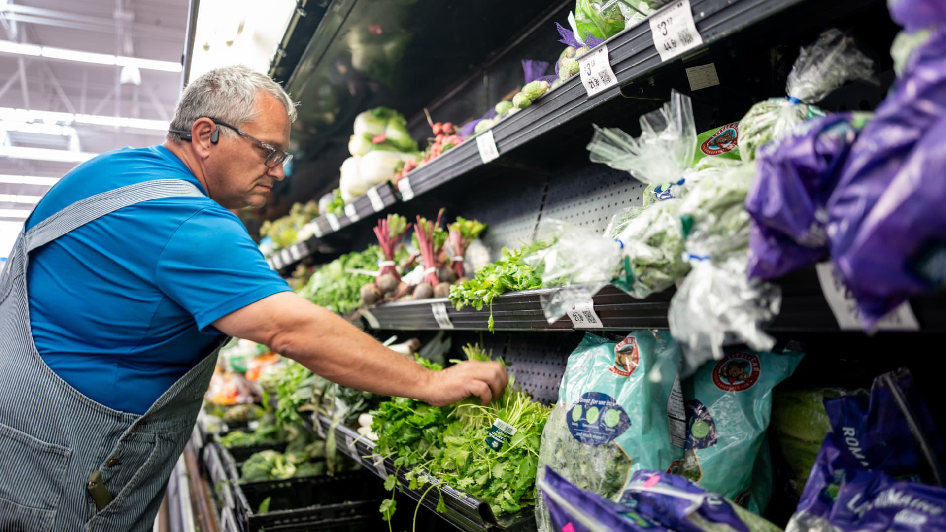 Cyclospora Outbreak Warning: Taylor Farms Under Scrutiny featured image