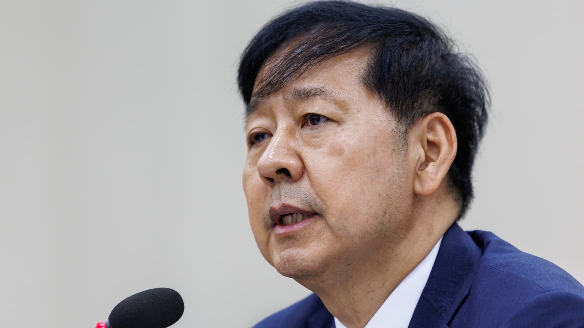 Leveraged ETF Collapse: South Koreas Market Disruption Amid Chip Rout