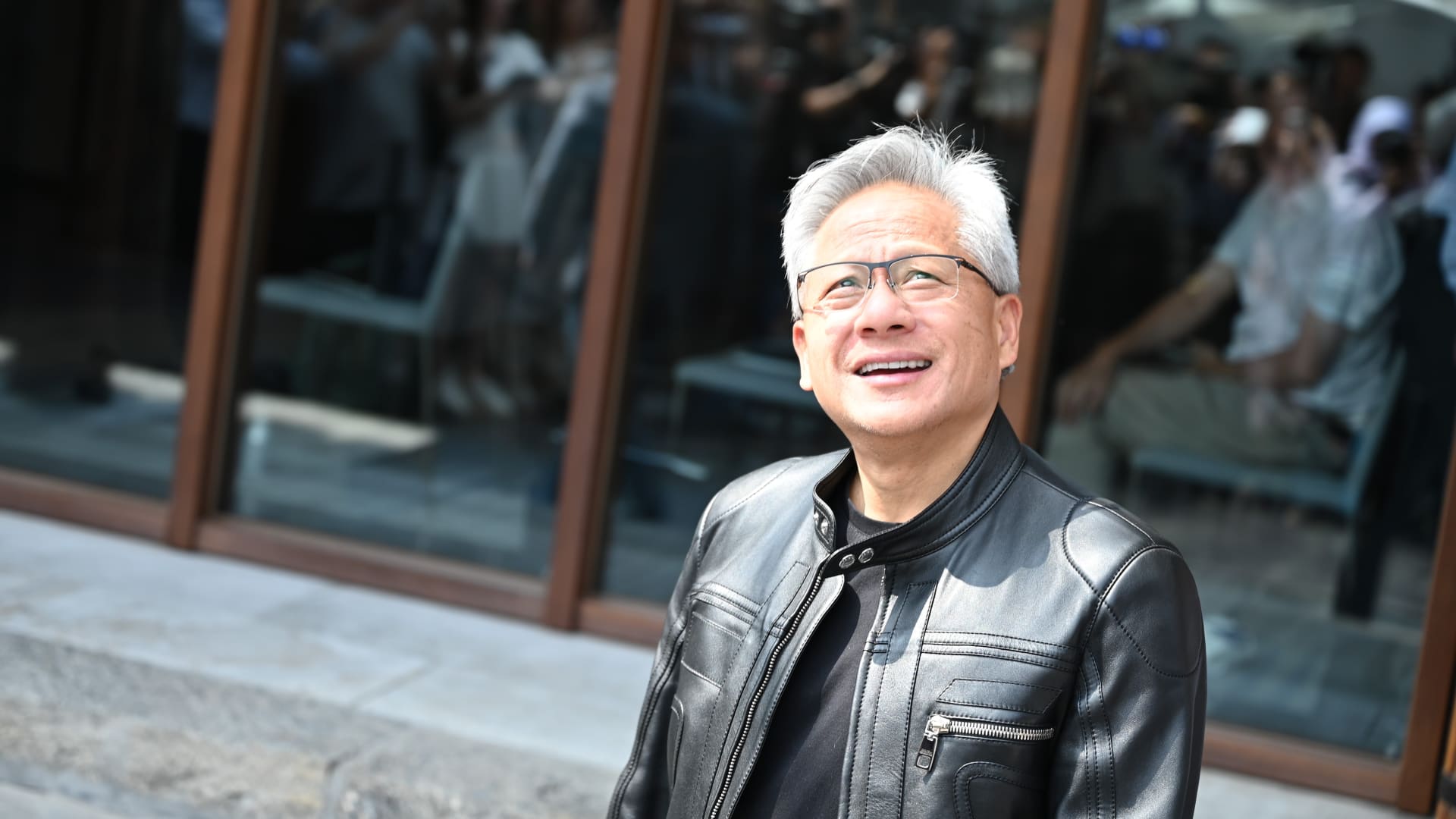 Nvidia H200 AI Chips: Geopolitical Risks Shape China Shipments featured image