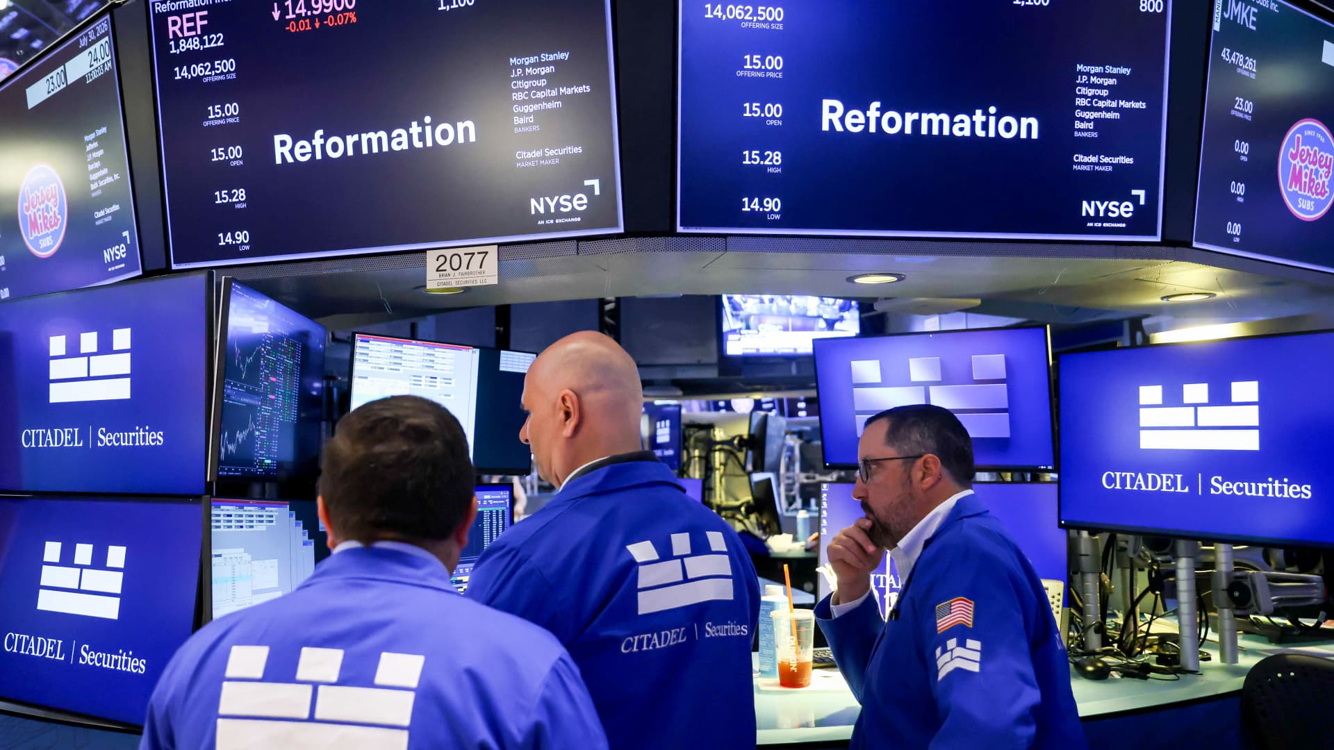 Reformation IPO: A Cautious Market Debut at $15 Amidst Retail Slump featured image