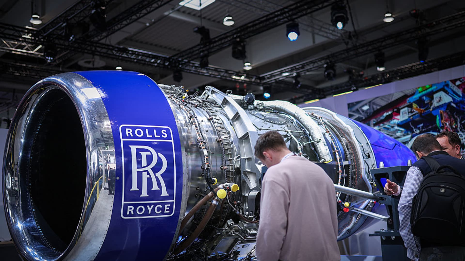 Rolls-Royce AI Data Center Buildout Fuels Unprecedented Growth & Diversification featured image