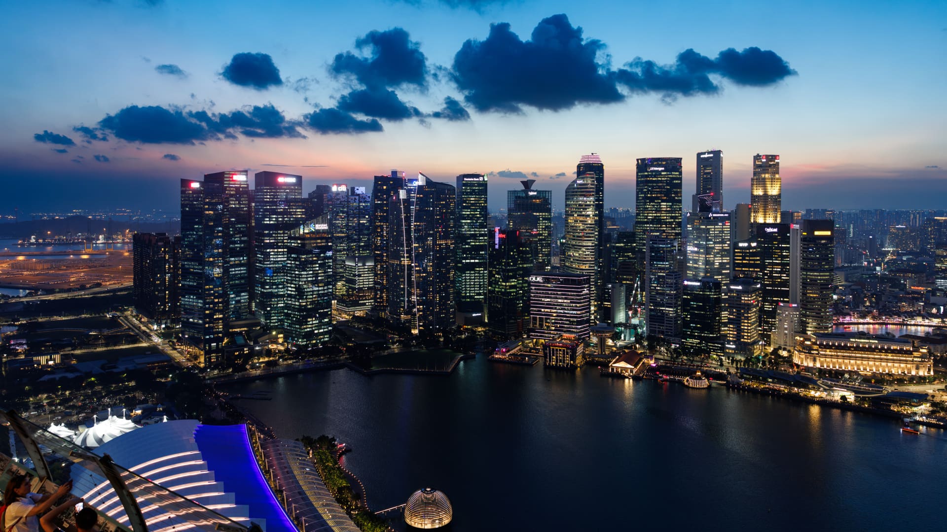Silicon Photonics Breakthrough: UMCs Singapore Production Ignites AI Infrastructure