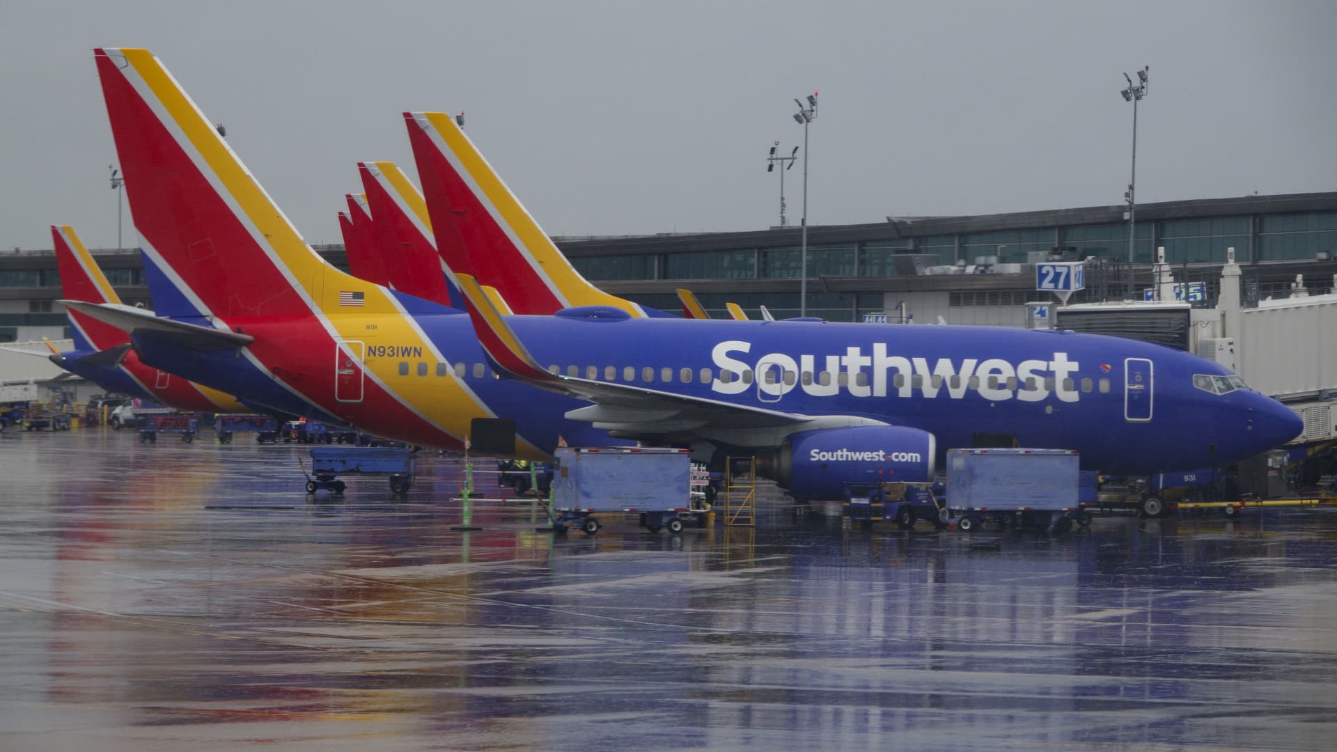 Southwest Airlines Q3 Warning: Fuel Costs Clip Growth Outlook