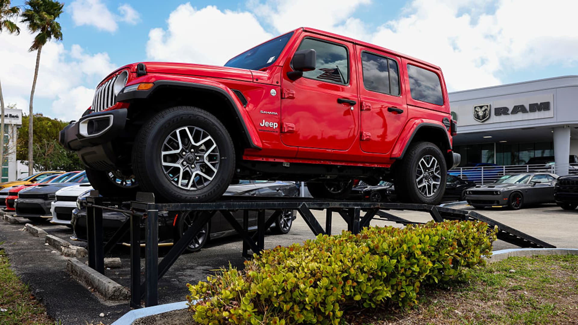 Stellantis Profit Surge: North America Drives 293 Million Euro Turnaround