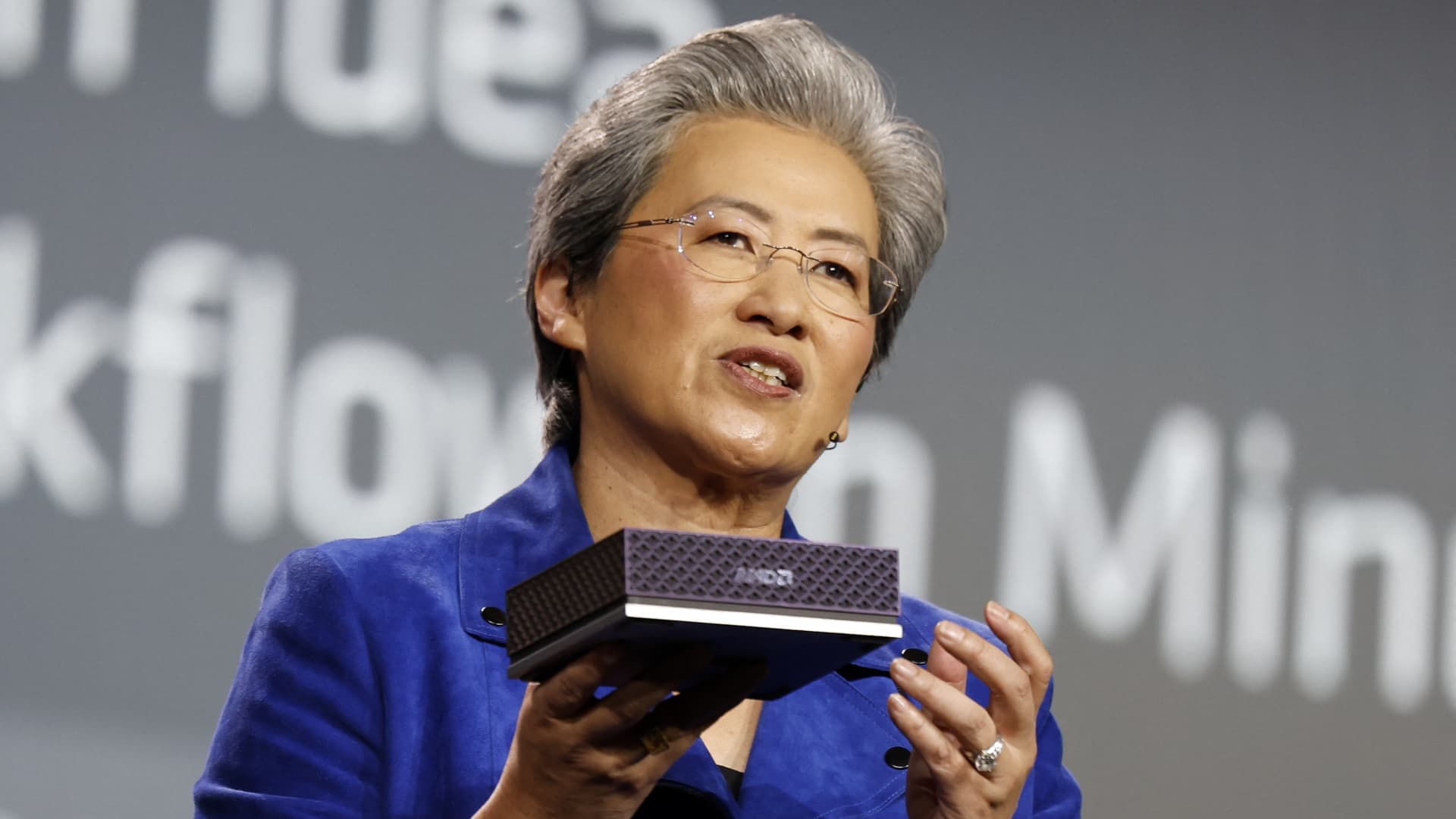 AMD Revenue Surges 50%, Data Center Doubles, Yet Stock Falls: Alpha or Signal?
