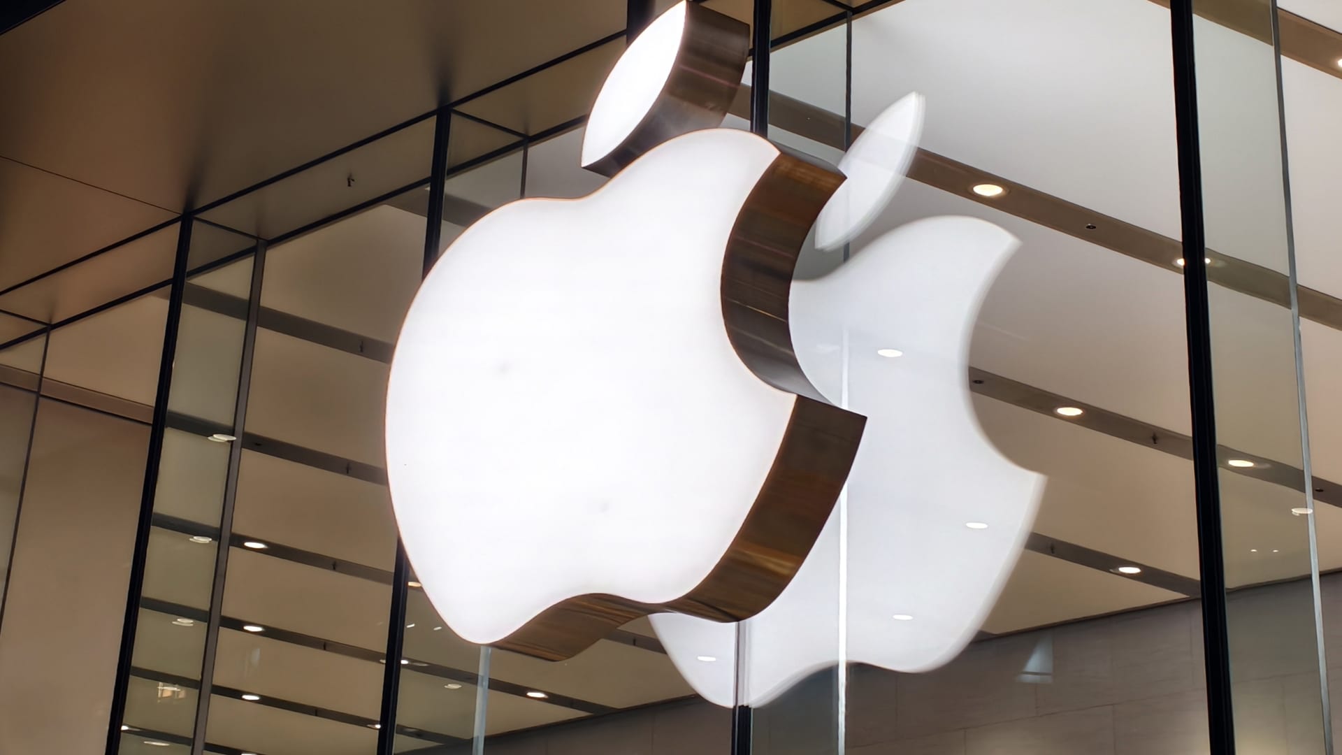 Apple Encrypted Data Access: Escalating Privacy Battle Amid UK Legal Challenge