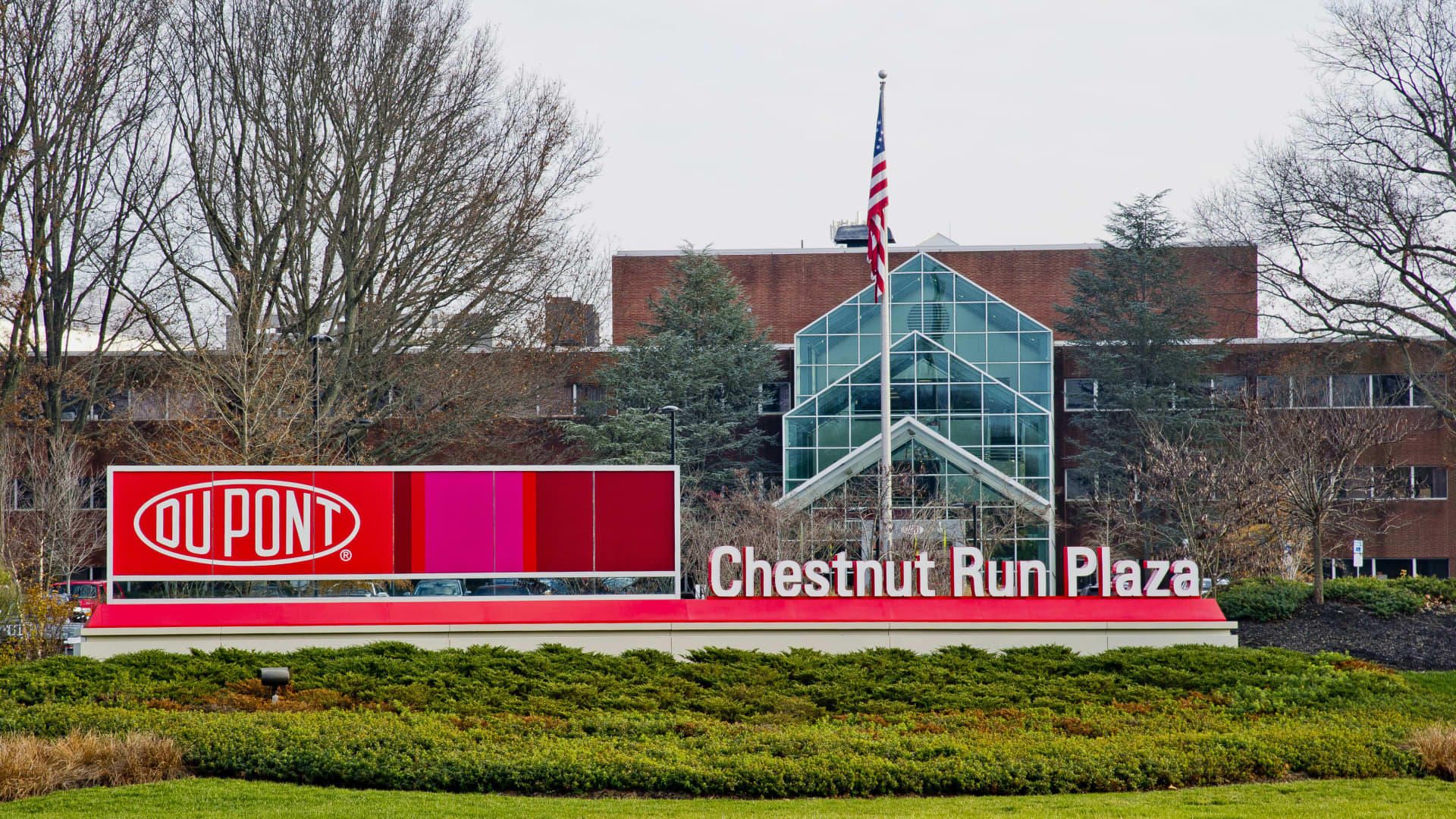 DuPont Alpha: Navigating Q2 Noise for Long-Term Gains